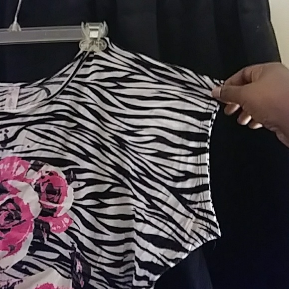 Addictive Top - Picture 4 of 6